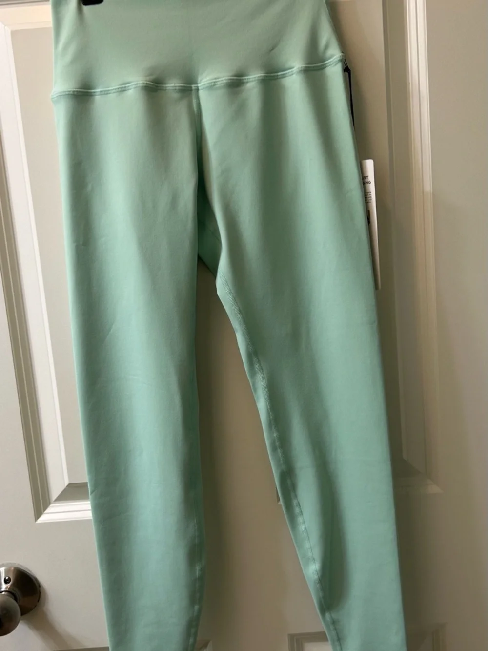 ALO Yoga 7/8 Airbrush Mint Green Leggings